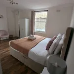 2Br Apartment Earls Court Prime Location